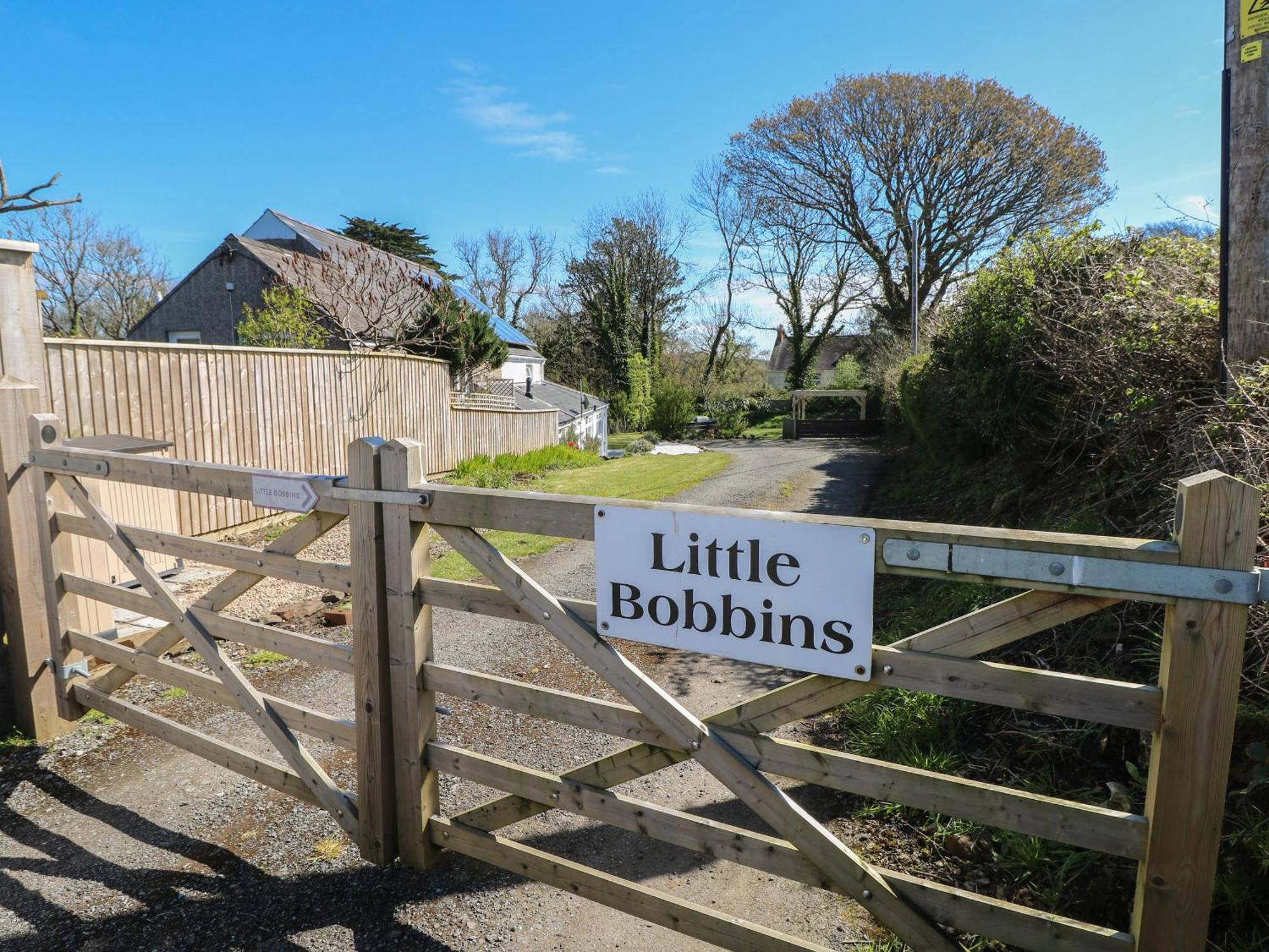 Little Bobbins * Saundersfoot